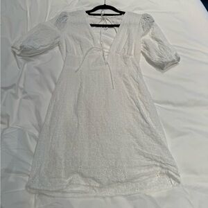 Mahina Fitted/Puffy Sleeve White Dress